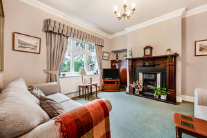 Photo 25- click for photo gallery